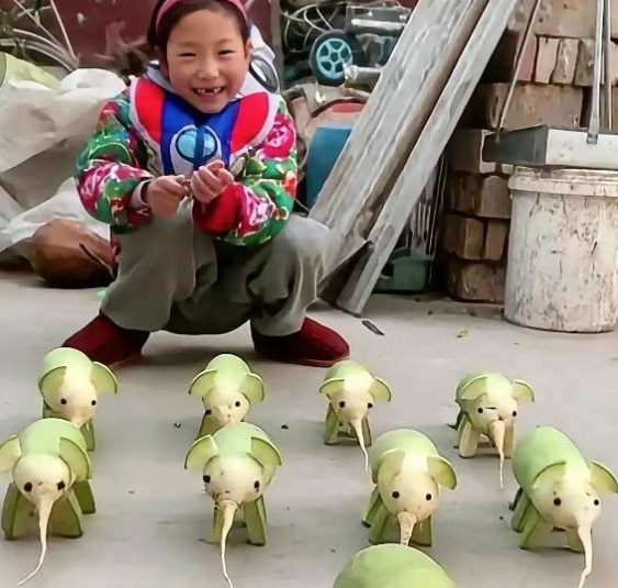 小姑娘手真巧！她赋予了每根萝卜灵魂