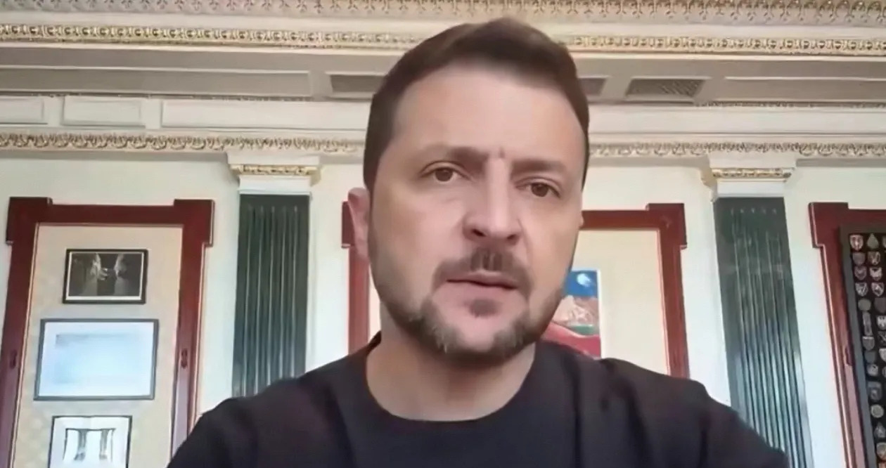 泽连斯基真把自己当回事了











简直让人难以置信！最近基辅挨了俄