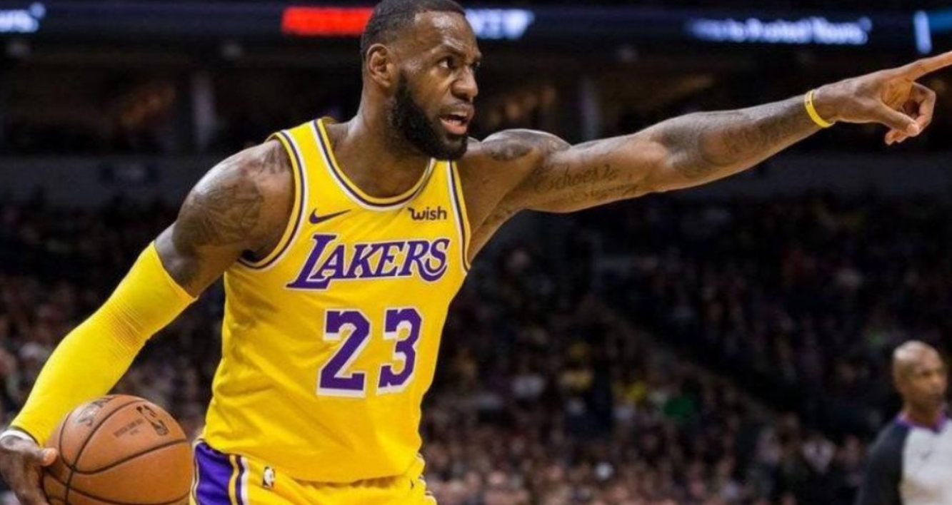 终于知道詹姆斯为何晚年仍然不被欣赏了，纵观NBA历史上接近40岁巨星，状态下滑严
