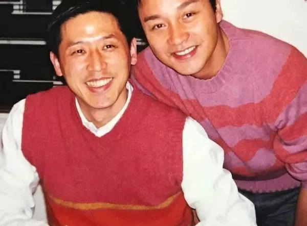 张国荣的最后三通电话











哥哥最后的电话令人心碎！2003年4