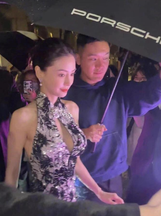 baby居然变这样了，这身材好绝，黄晓明看见了不得后悔死 ​ ​​​