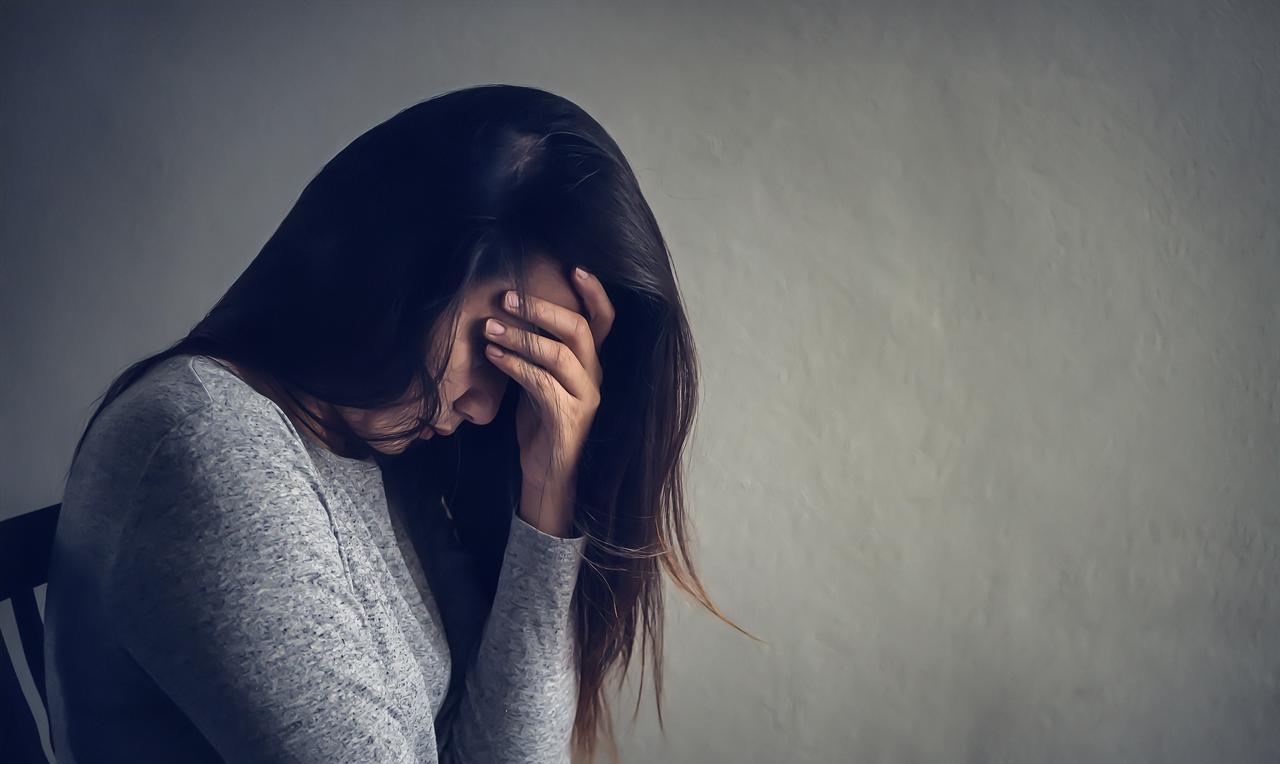 毁掉女人最快的方式，就是婚姻的不幸
看到一个医生说她的一位患者，才54岁身体机能