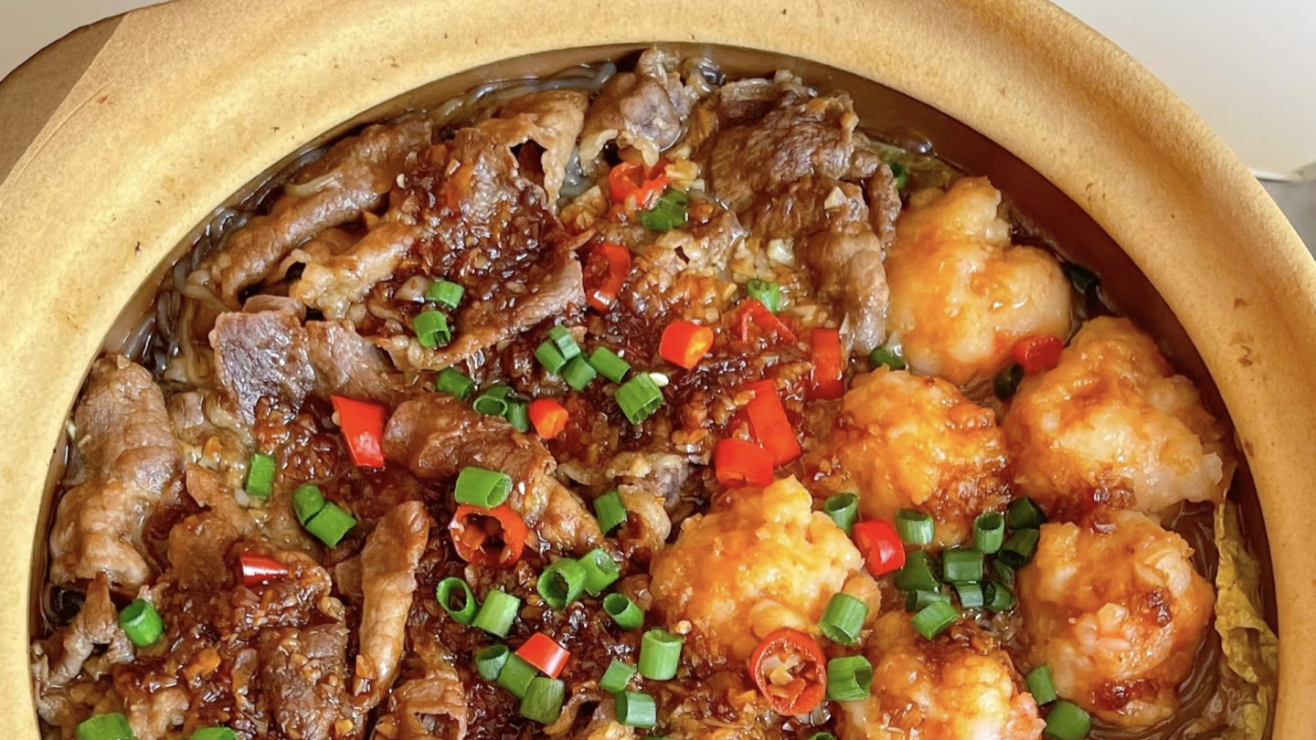 虾滑肥牛粉丝煲：冬日里的一锅暖心小确幸