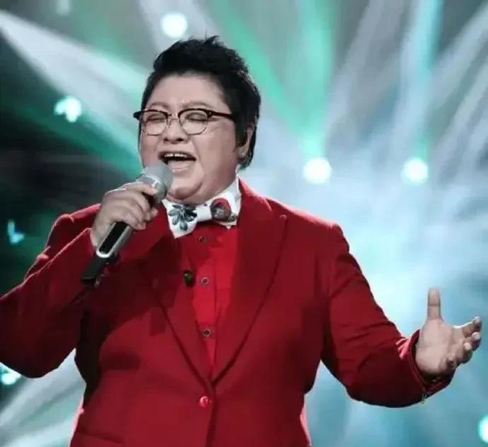 歌声藏山河滚烫，步履印人间疾苦——二十年公益路，以大爱为生命托底