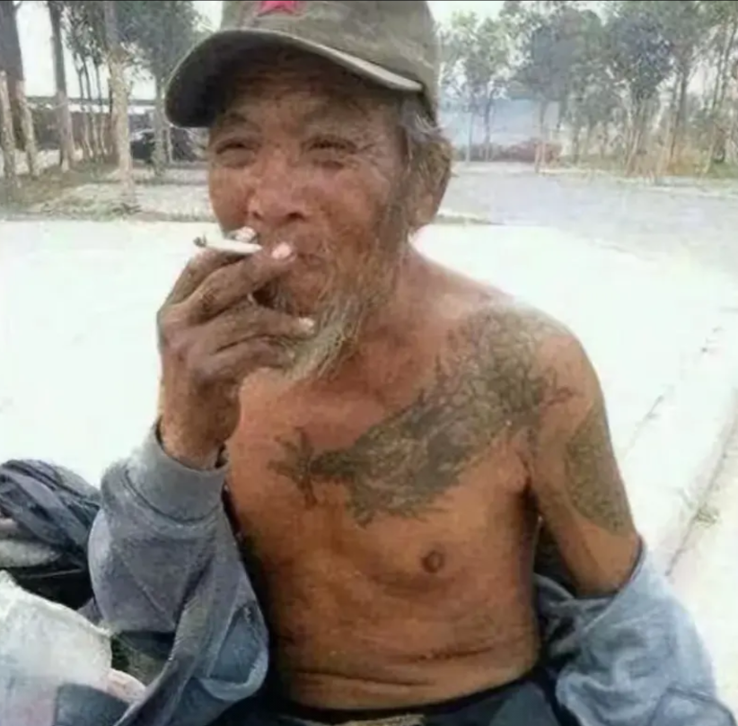 莫磊这个名字，在东北某些上了年纪的人记忆里，或许还残留着些许阴影——曾是昔日“大