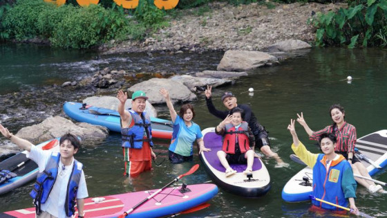 《搞笑艺家人》温暖收官：笑点满格的家庭旅行，温情落泪的陪伴治愈