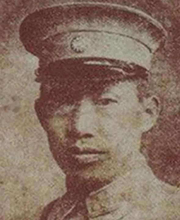 1935年，王家烈被蒋介石逼迫，交出兵权后考察散心，蒋介石也够意思，给了3万大洋