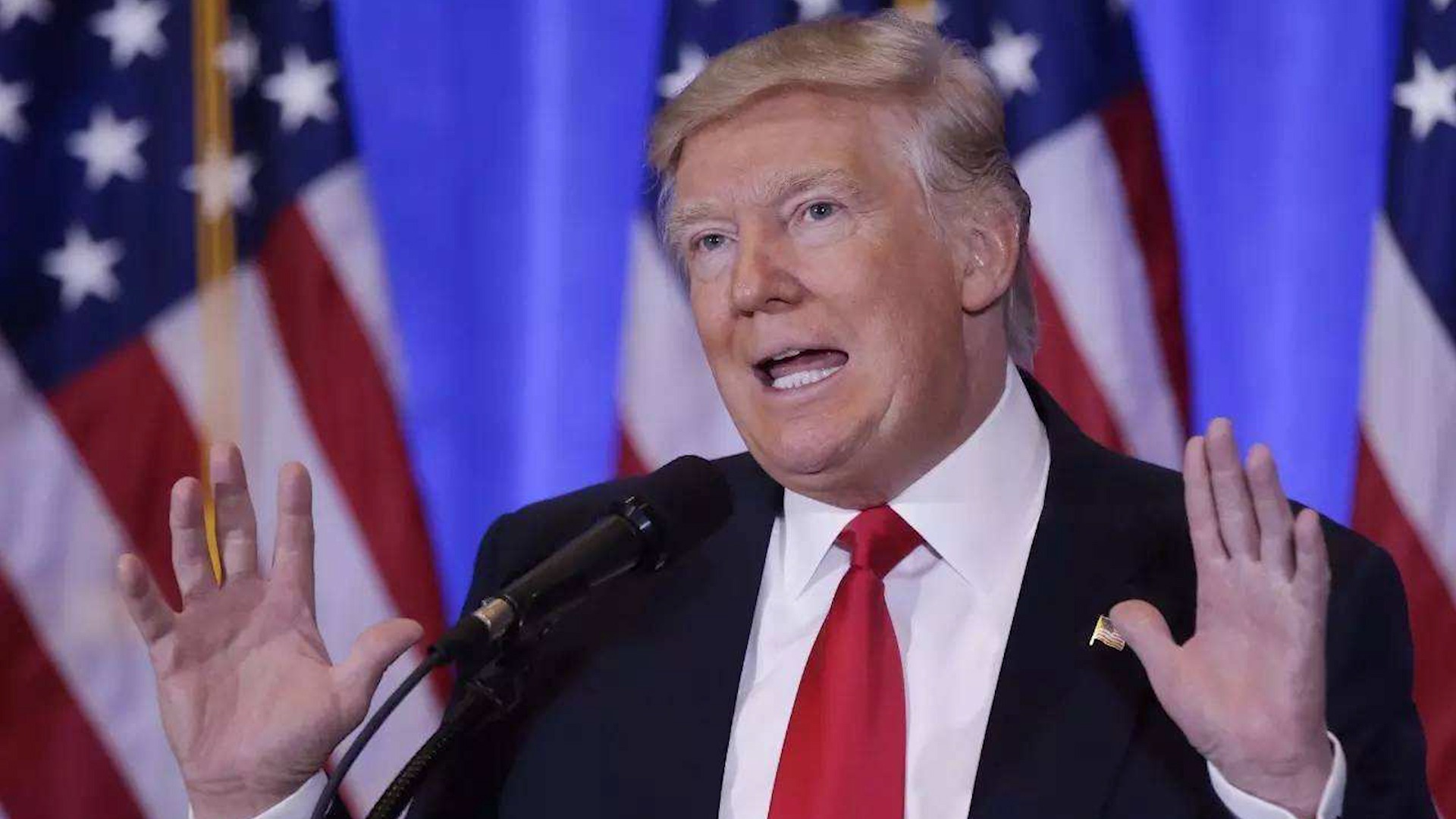 美方刚断供，泽连斯基要求与特朗普谈，准备妥协了？