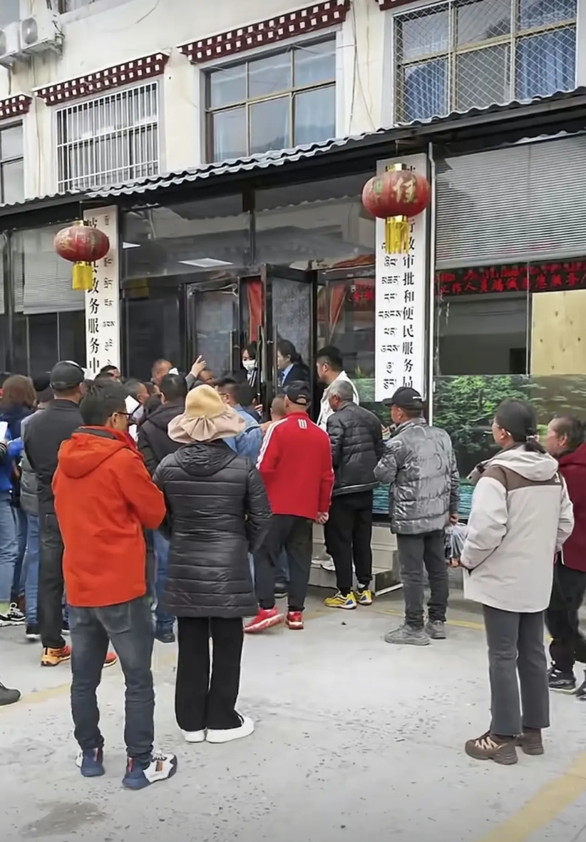 同胞们，如果要到西藏墨脱县去准备参与雅江水电站建设，需要知道的几个事情：
1、为