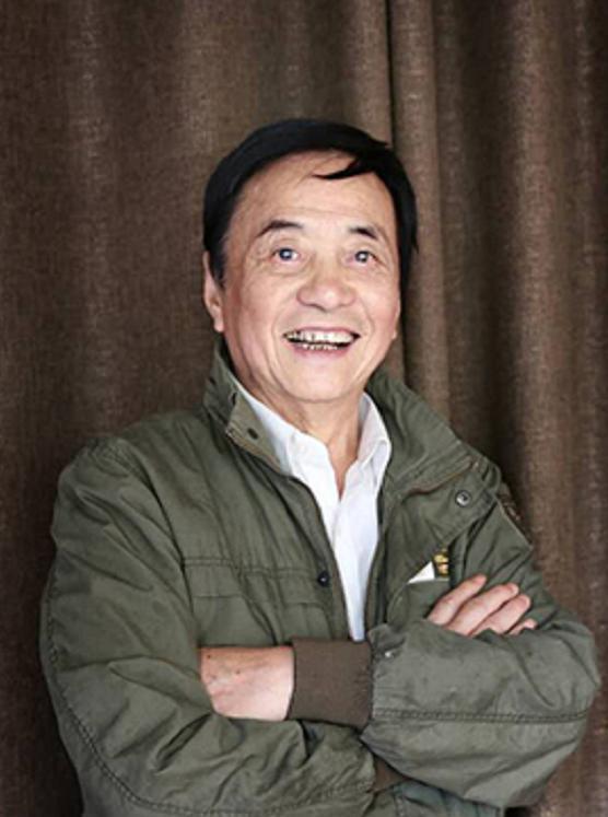 当年，拍《西游记》“盘丝洞”那一集时，演蜘蛛精的7位姑娘集体罢演，因为杨洁导演不