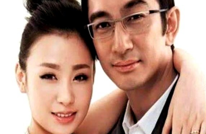 2007年，43岁的吴启华花650万，娶了22岁的石洋子。

没想到婚后，石洋子