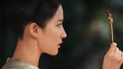 强烈建议唐婉去看眼科，渣男陆游都看不清？