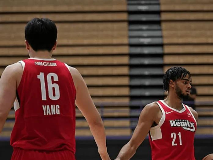 什么鬼？
今天，杨瀚森拉了？
G联撕裂之城混音vs斯托克顿国王，混音29分惨败，