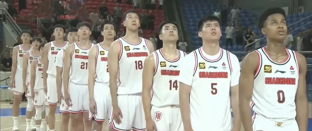 今晚的两场争冠之战！

今晚八点，CBA夏季联赛库尔勒站收官之战，广东队与新