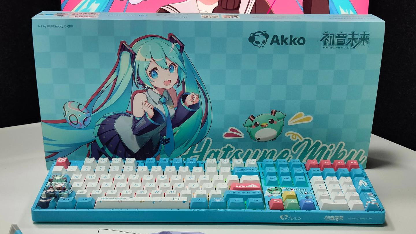 初音粉的恩物！Akko 5108B 初音未来联名款键盘，宿舍办公都适配