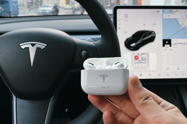 特斯拉真香
三系车主自从开了Y 真的香 三系一点不香了
除了三系改的好看点但是深