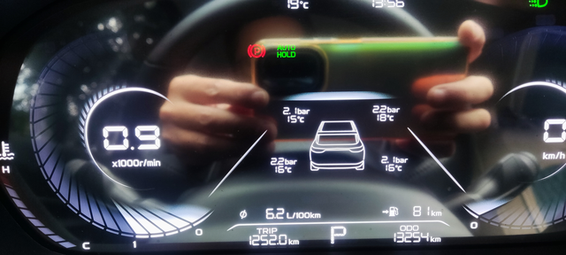 22款帝豪四代车机导航无法定位！
这段时间车机导航总是无法定位，乱导航，链接手机