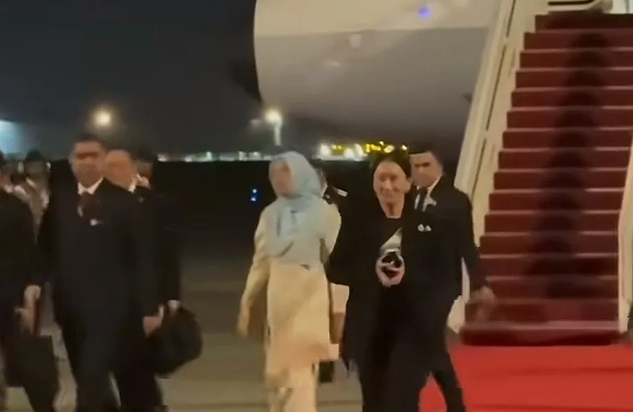 八国领导来马开会











哎呦喂！这么多大佬都跑到马来西亚去了，到
