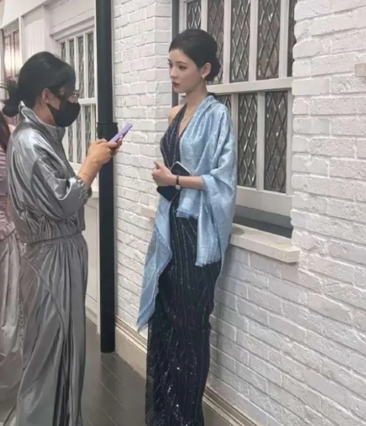 五官真的很精致！为什么现实中很少见到这样的美女？