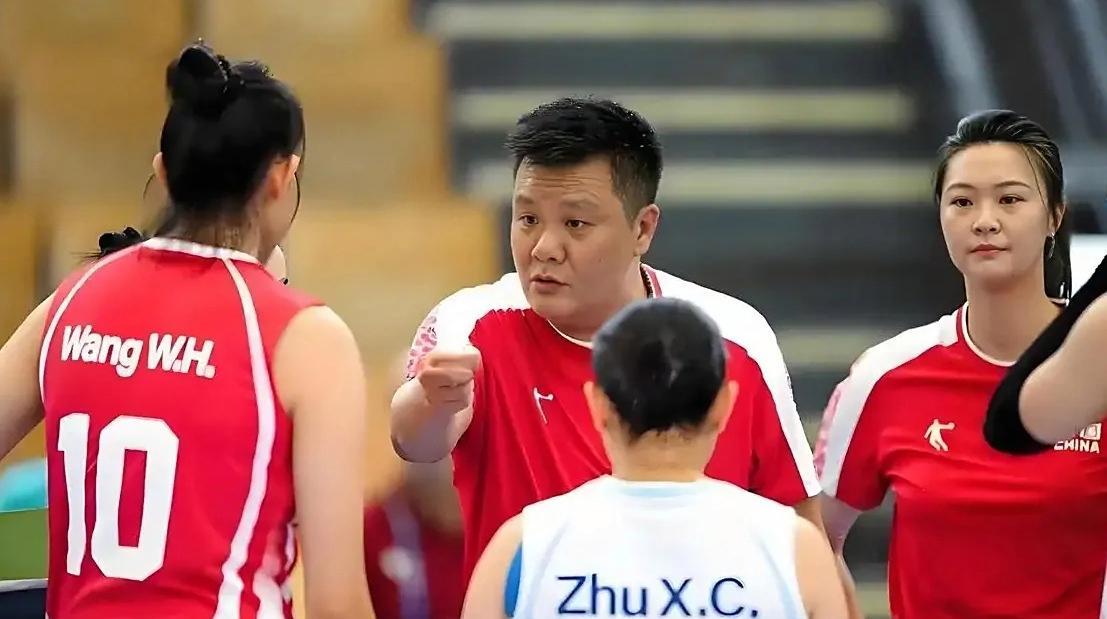 中国女排输了
国乒女团输了
国乒男团也输了
在第32届世界大学生运动会比赛中
中