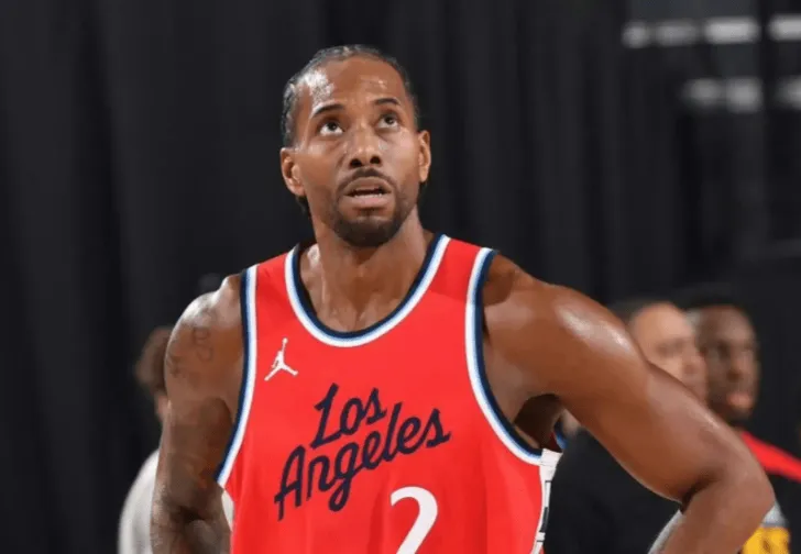 伦纳德半场11投5中，三分2中0得到11分2篮板1助攻1抢断

12月16日讯 