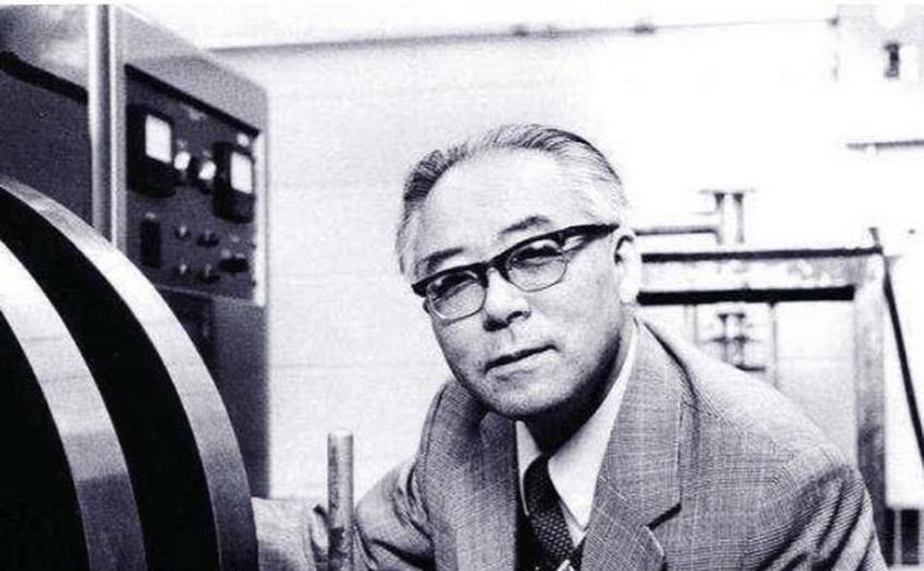 林烨出生在1918年，他的家境非常普通，但是好在有个非常先进的父母，他们一致认为