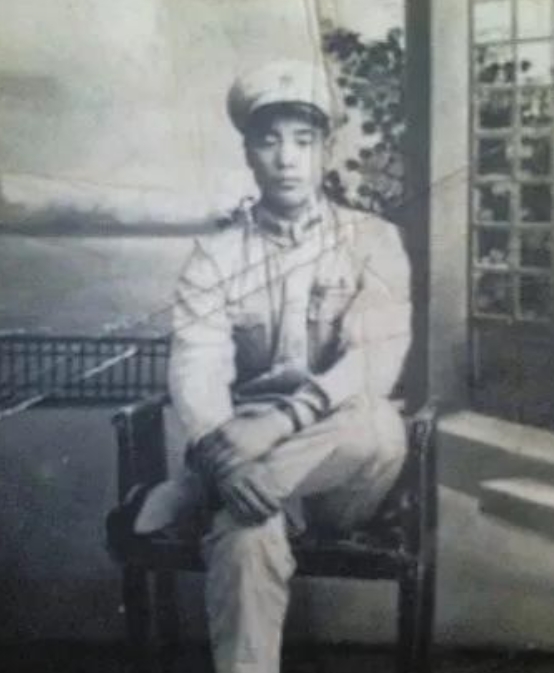 1944年，八路军干部陈克被俘，敌人把他押到刑场杀害，可行刑当天，一个汉奸抓来一