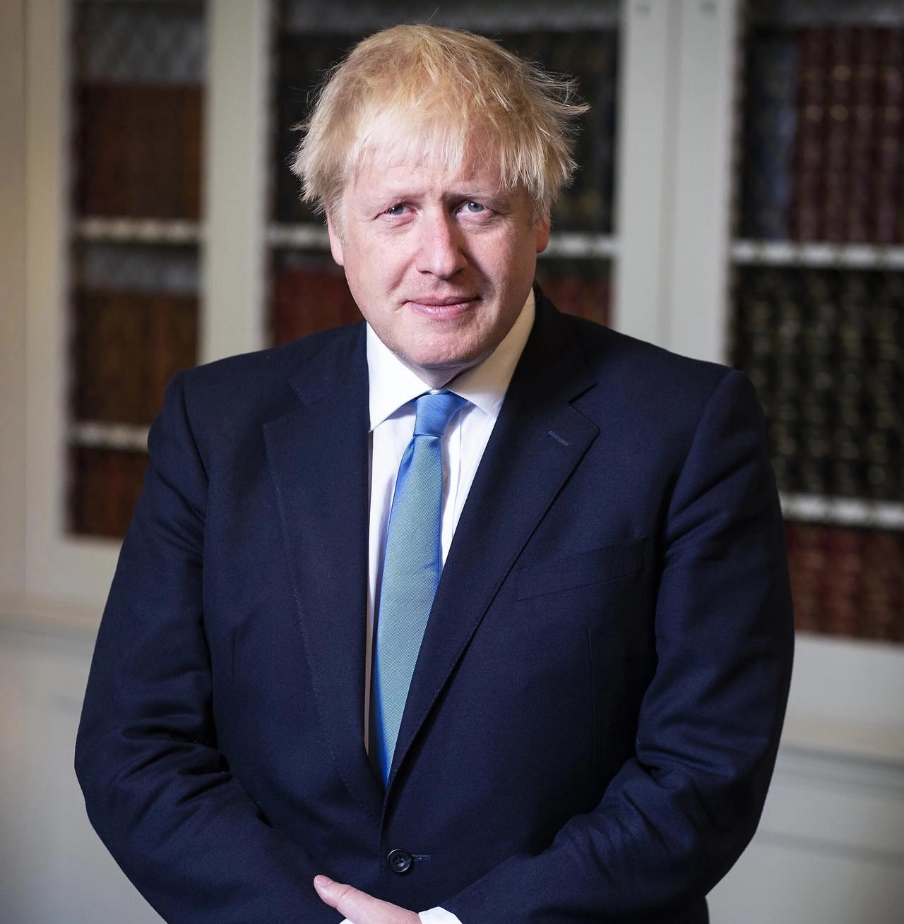 英国保守党一群反骨仔！英国保守党的前首相“金毛狮王”鲍里斯-约翰逊窜访宝岛，口口