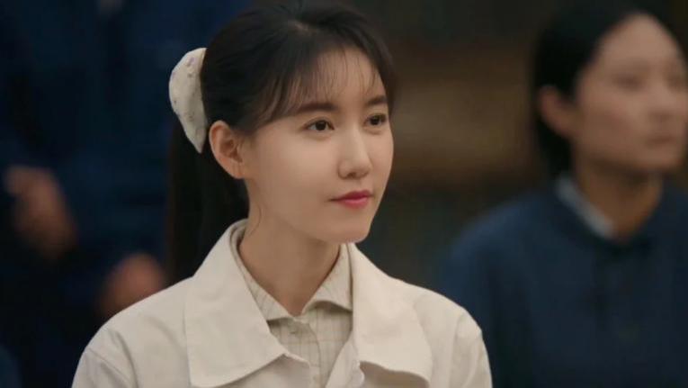 《六姊妹》高露母女同框：15岁女儿比妈还高，演技不输亲妈！