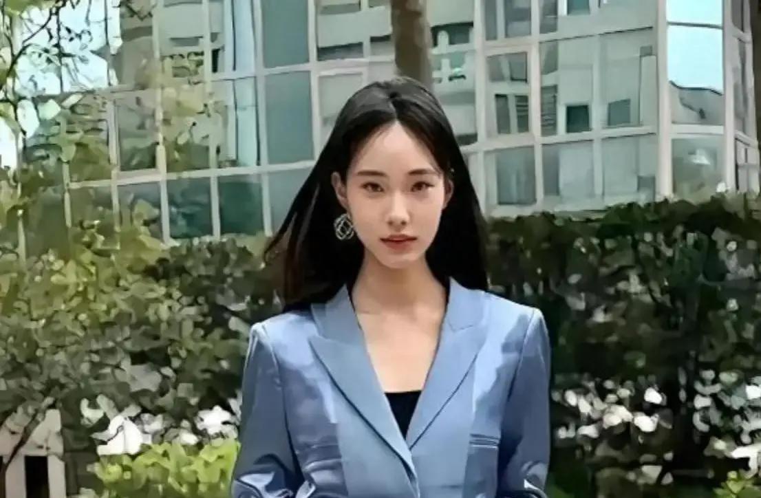 16岁少女一句英语母语翻车，千万代言瞬间蒸发，星二代教育问题谁来买单？
2023