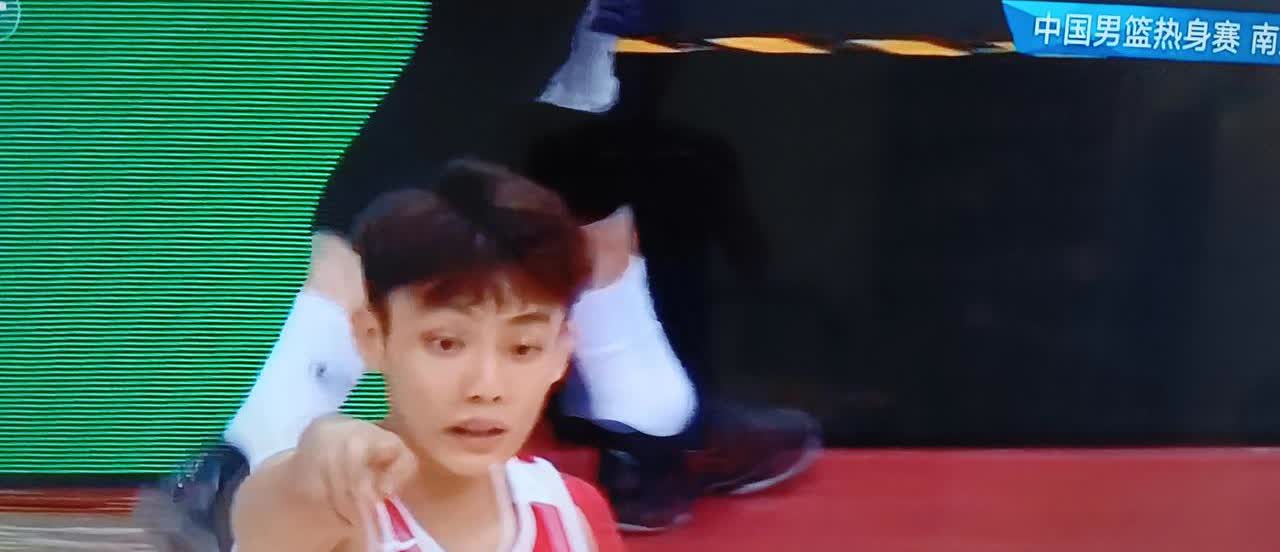 正如TV解说分析的一样，“今晚中国男篮系列热身赛最后一场，谁上来都是想来表现一下