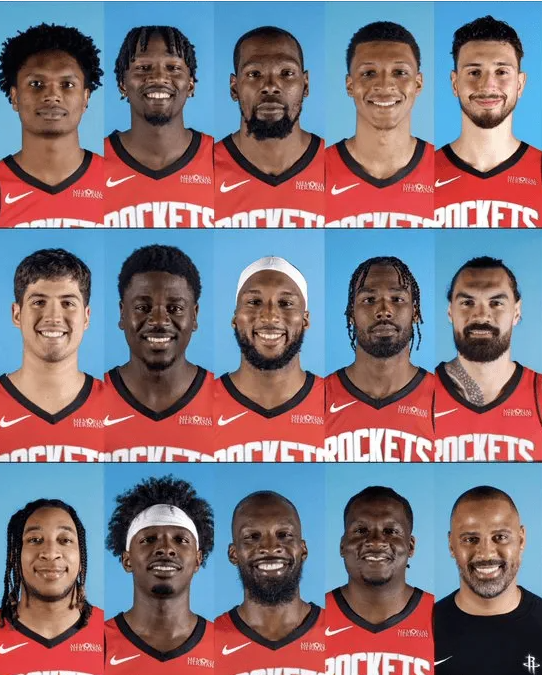 火记更新动态，晒出火箭的全员阵容。
“这支阵容完全健康，联盟将会陷入大麻烦！”附