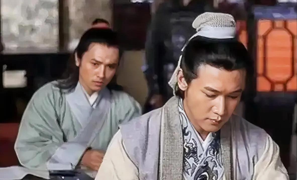 为什么苏辙对苏轼的关系那么好？
因为他们是一母同胞的亲兄弟，而且这两兄弟的感情越