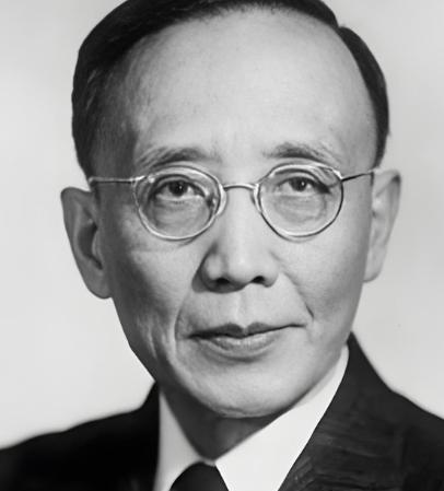 1978年，郭沫若因病去世不久，他妻子于立群突然自缢身亡，原来，她在整理丈夫遗物