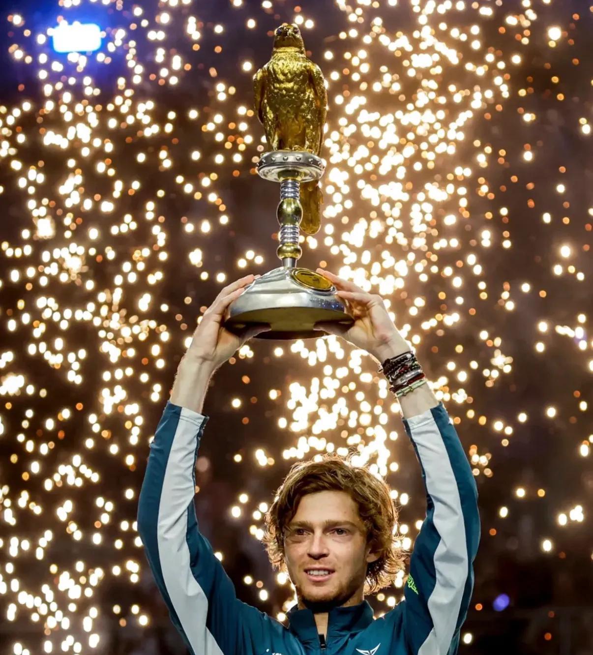 卢布列夫夺生涯第17冠
ATP500多哈站，卢布列夫以7-5/5-7/6-1击败