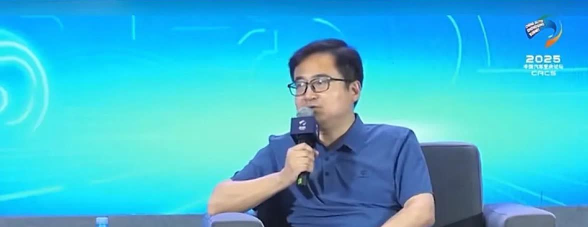 现在车圈就奇瑞、长安比较踏实，特别是奇瑞那个高管被停职后，奇瑞更闷头做事了。比亚
