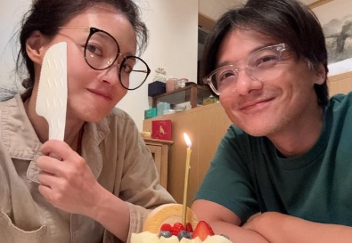 舒淇49岁生日晒与冯德伦合照，分享人生感悟：只想过好每一个当下，珍惜所有人事物