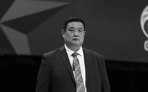 山东篮球名宿徐长锁因病去世，享年52岁！
徐长锁1970年出生于山东莱州，199