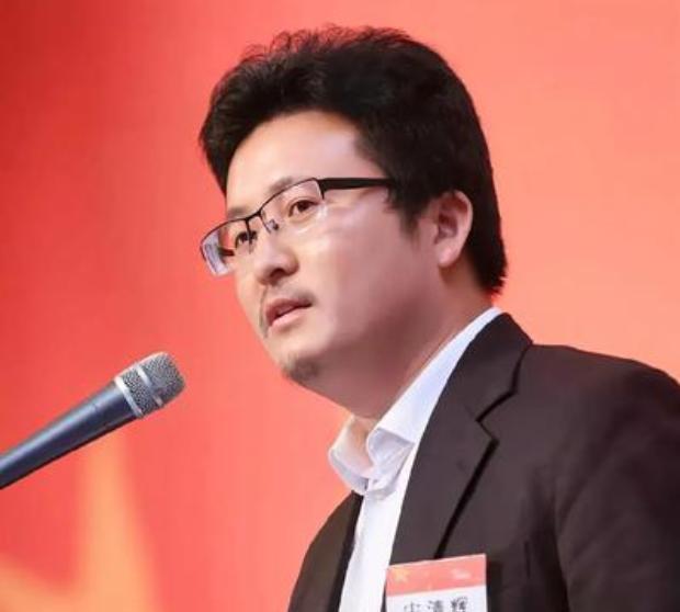 “中国人假期太多，应该减少一半！”经济学家宋清辉五一前，说中国人一年有115天在