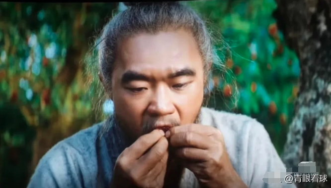 影片最后，大鹏人生中第一次吃荔枝