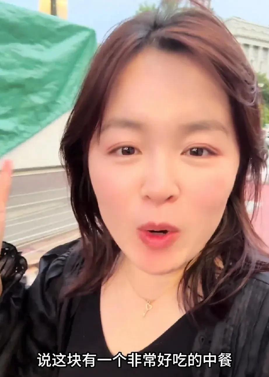 金老板送了那么多中餐外卖，没舍得吃一顿，今天去美美的品尝一下，金老二吃滋了，还是