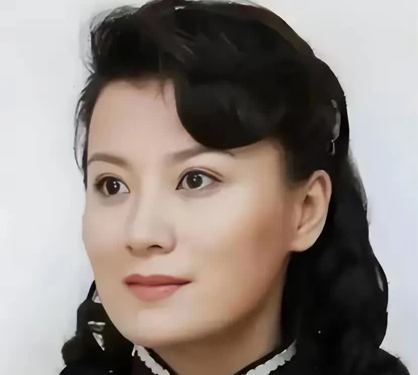 为了嫁给大13岁李幼斌，她被骂“小三上位”，如今史兰芽后悔过吗