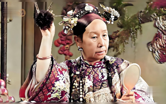 慈禧坏归坏，但也是真的牛，27岁的寡妇，居然成功扳倒顾命八大臣，掌握中国最高权力长达47年...