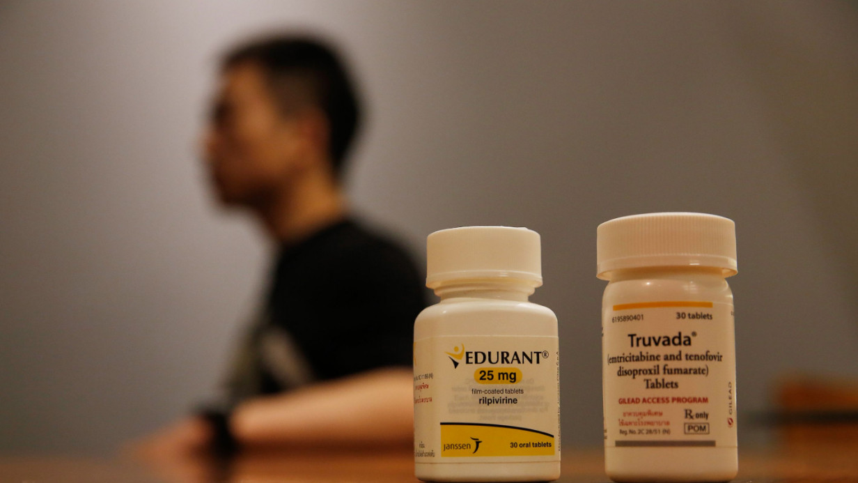 不用每天吃药了？美国科学家用'杀手细胞'直击HIV老巢，3000万患者有望迎来功能性治愈