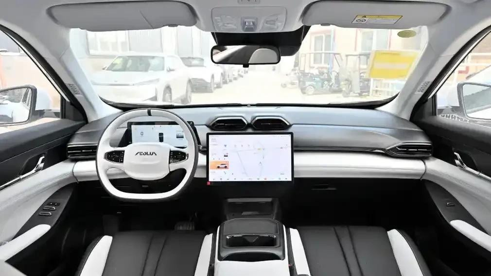 9万级混动SUV再添狠角色！2025款风神L7深度拆解：这次升级真能打