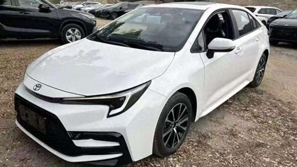 广汽丰田雷凌L实车现身，轴距2750mm，升级8155P芯片，配三种动力