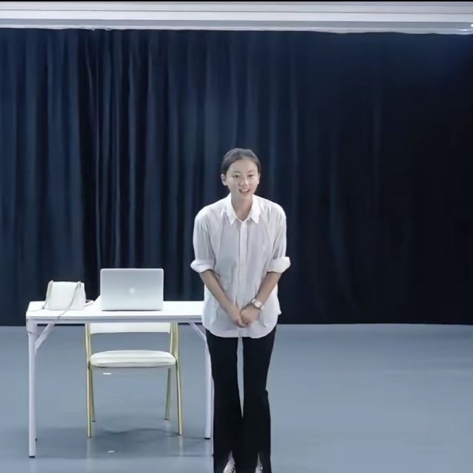 这个头型，闯内娱已经成功了一半了，众所周知，小头小脸最上镜 ​​​