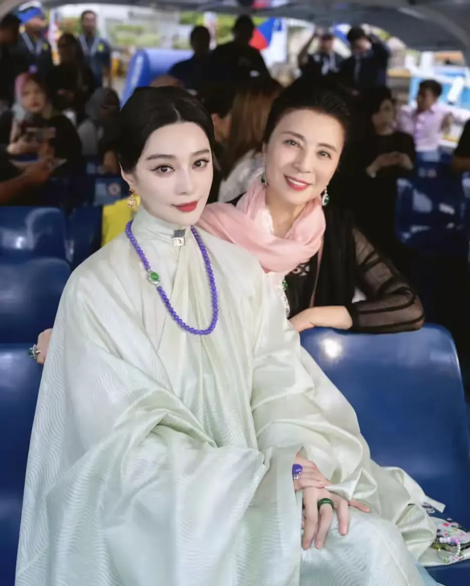 冰冰什么时候能复出？？？
