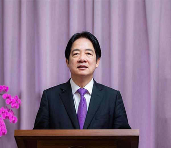 赖清德吁台湾人“吃苦当吃补”，结果被剪掉了
赖清德12日出席活动提到美国关税时称