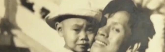 1959年，他趁着妻子出差，偷偷把一管液体灌入刚满一岁的儿子嘴里。看着儿子天真的